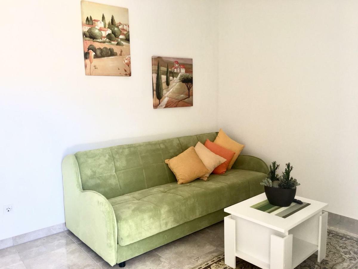 פורץ Apartment Lili מראה חיצוני תמונה