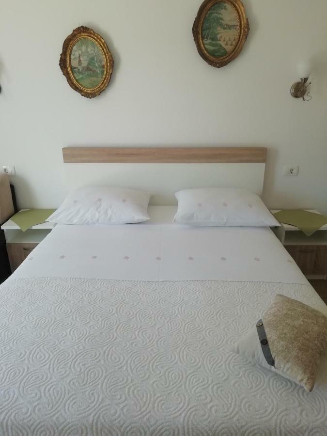 פורץ Apartment Lili חדר תמונה